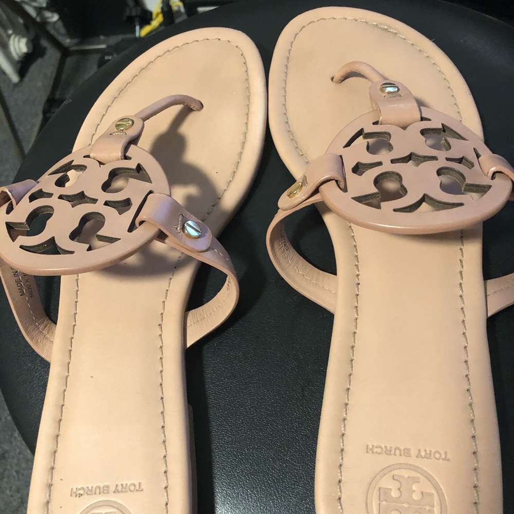 Tory Burch Light makeup color sandals